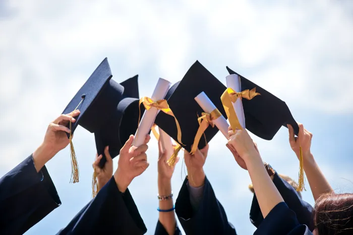 Graduate School-c12e7f5a990461f4c1c5f469164a844a55817493-1.png